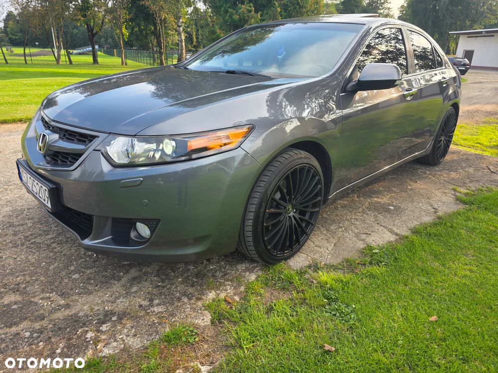 Honda Accord 2.0 Executive Nav - 10