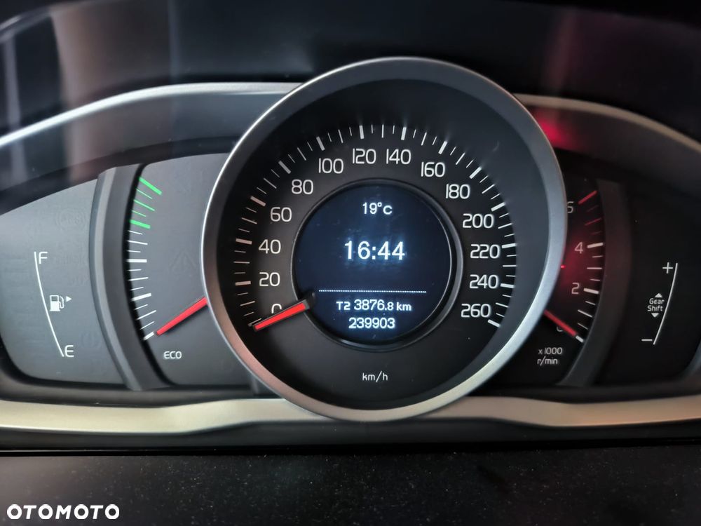 Volvo XC 60 D4 Momentum - 10