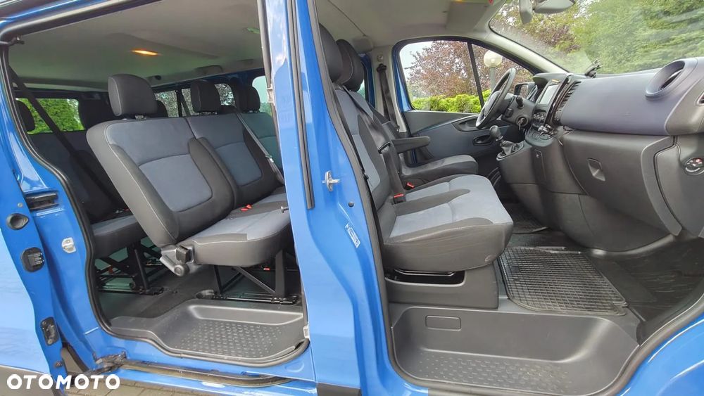 Opel Vivaro - 8