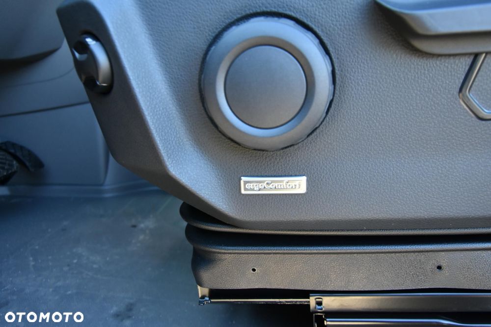 Volkswagen Crafter - 12