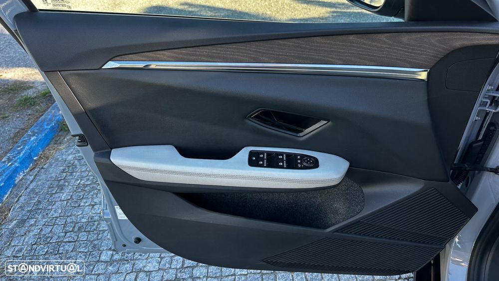 Renault Mégane E-Tech EV60 Iconic - 17