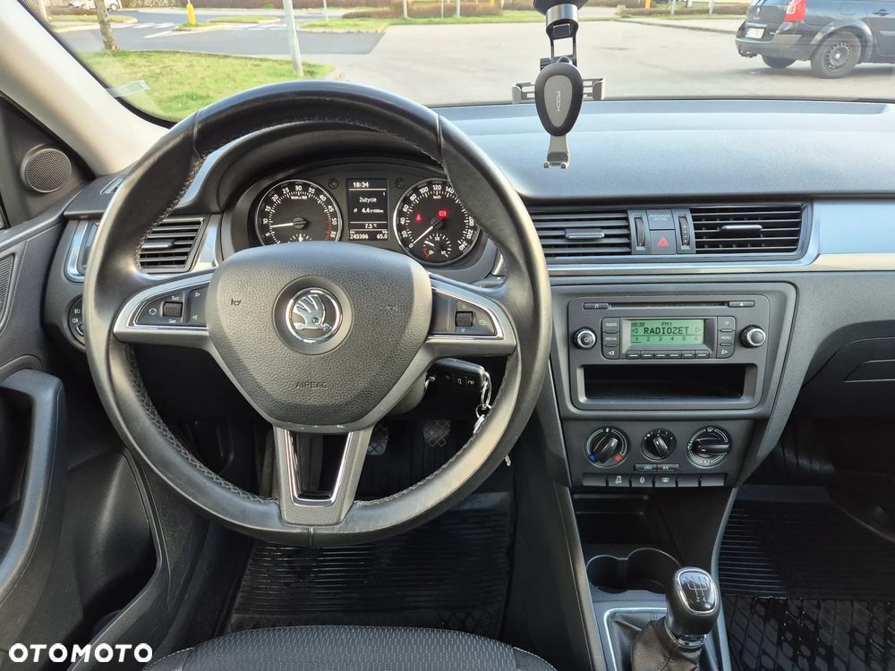 Skoda RAPID 1.6 TDI DPF Ambition Max - 3