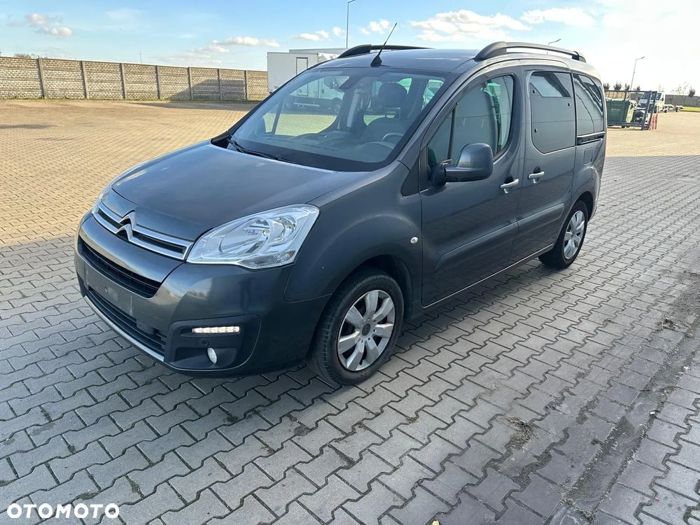 Citroën Berlingo M PureTech 110 START - 1