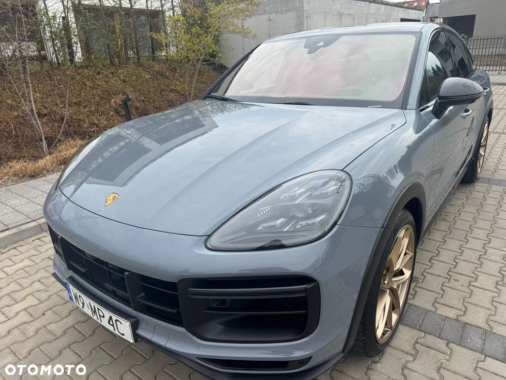 Porsche Cayenne - 8