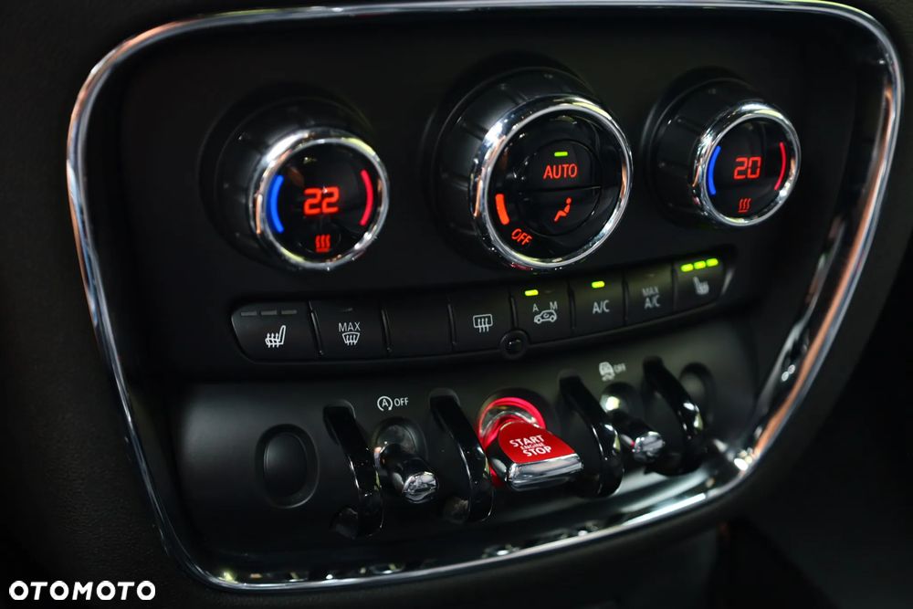 MINI Clubman Cooper Essential Trim - 20
