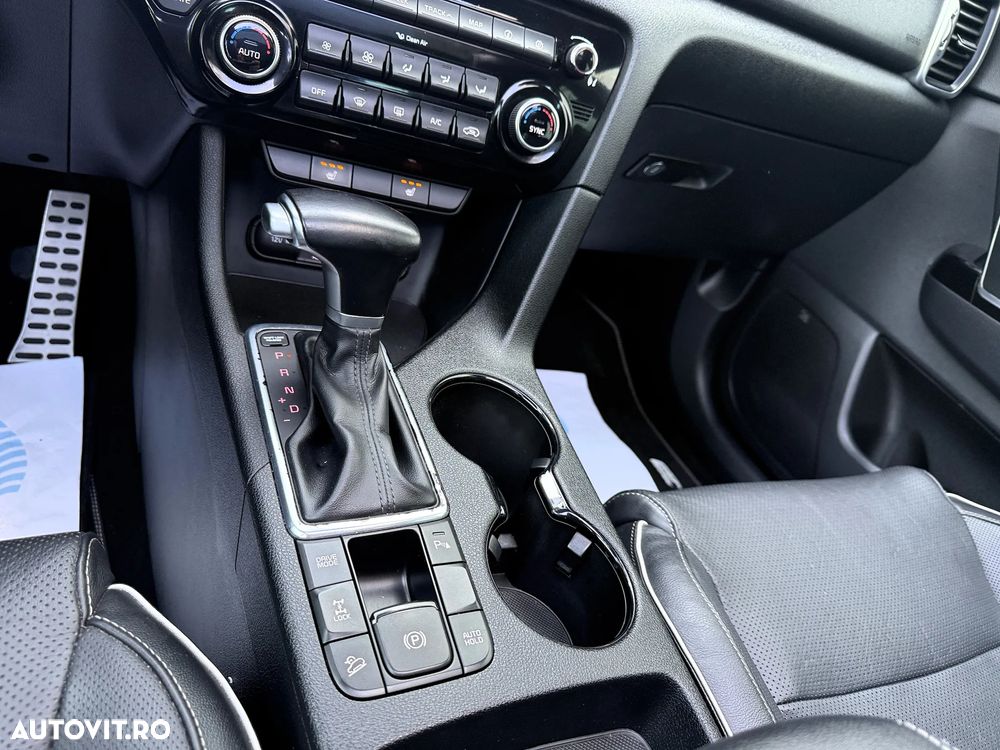 Kia Sportage 2,0 CRDI AWD Aut. GT Line - 18