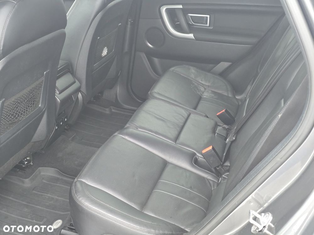 Land Rover Discovery Sport TD4 HSE Luxury - 12