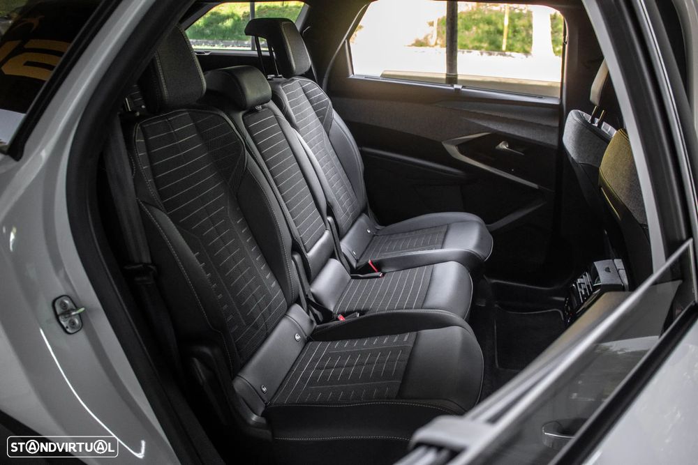 Peugeot 5008 Hybrid 136 e-DSC6 GT - 31