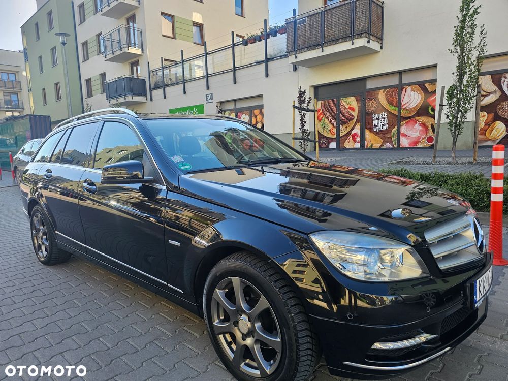 Mercedes-Benz Klasa C 180 BlueEFFICIENCY Avantgarde - 2
