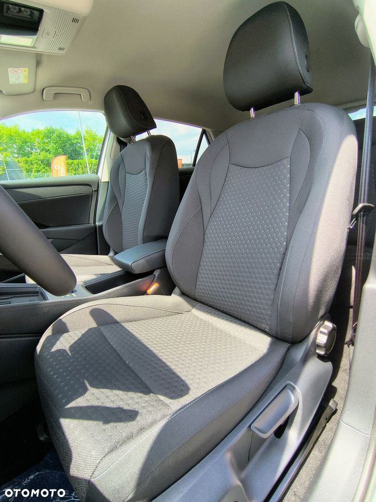 Volkswagen T-Roc 1.5 eTSI Life DSG - 10