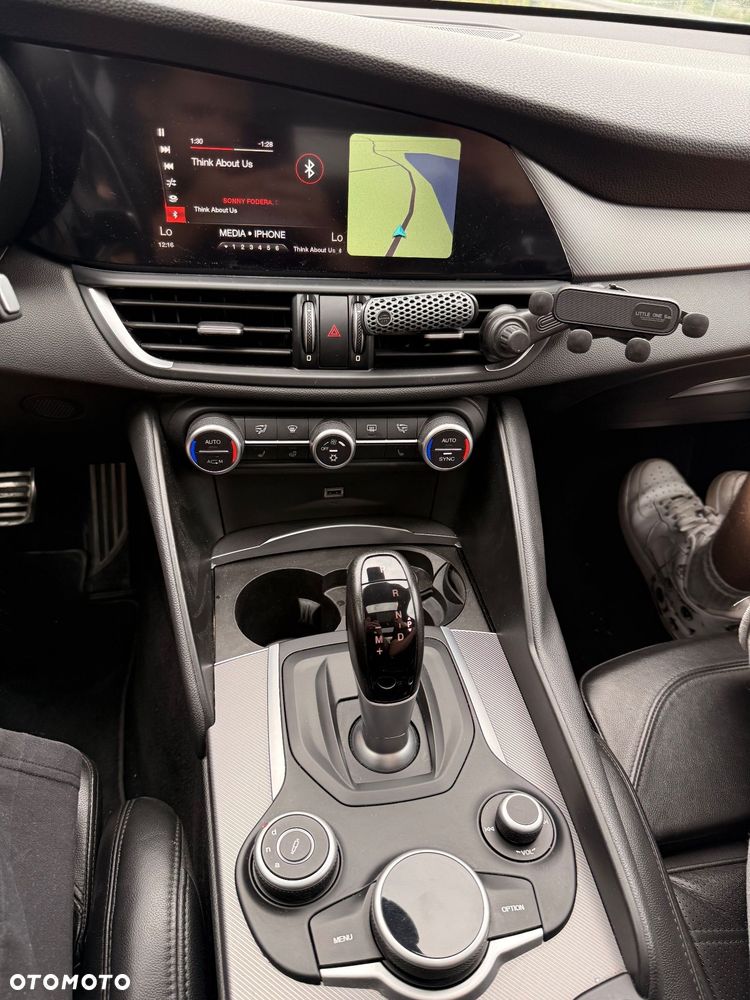 Alfa Romeo Giulia 2.2 AT8-Q4 Veloce Ti - 17