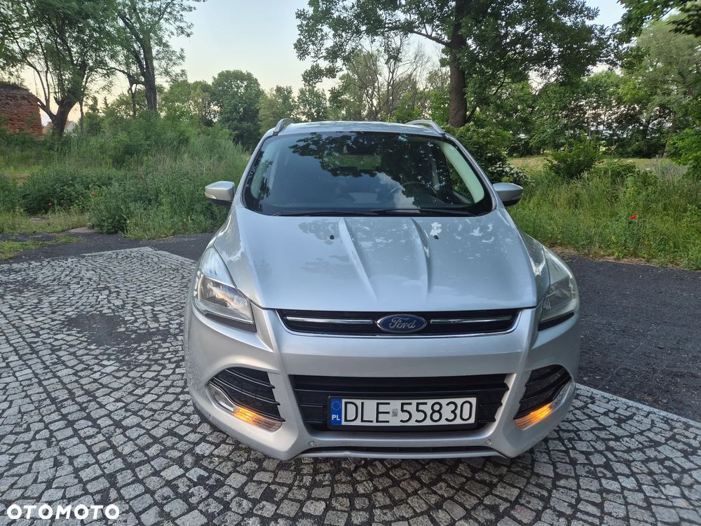 Ford Kuga 2.0 TDCi 2x4 Titanium - 2