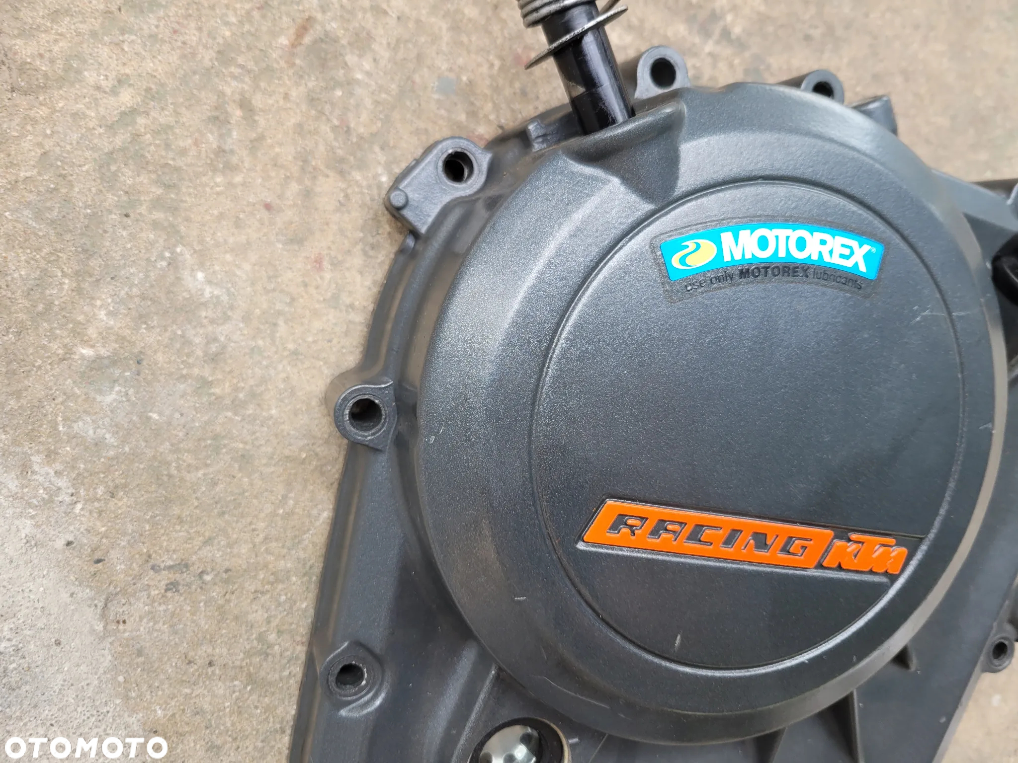 Dekiel, pokrywa silnika KTM 390 Duke RC - 4
