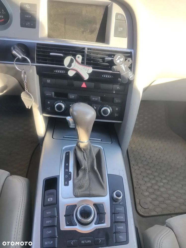 Audi A6 Avant 2.7 TDI Multitronic - 14