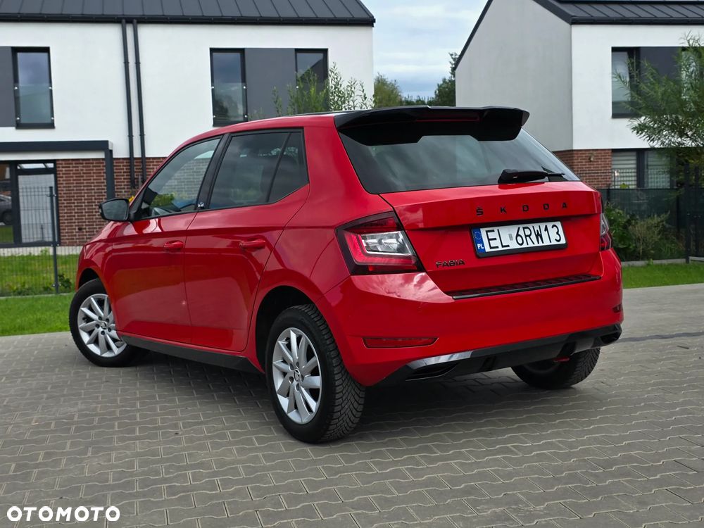 Skoda Fabia 1.0 TSI Monte Carlo - 9