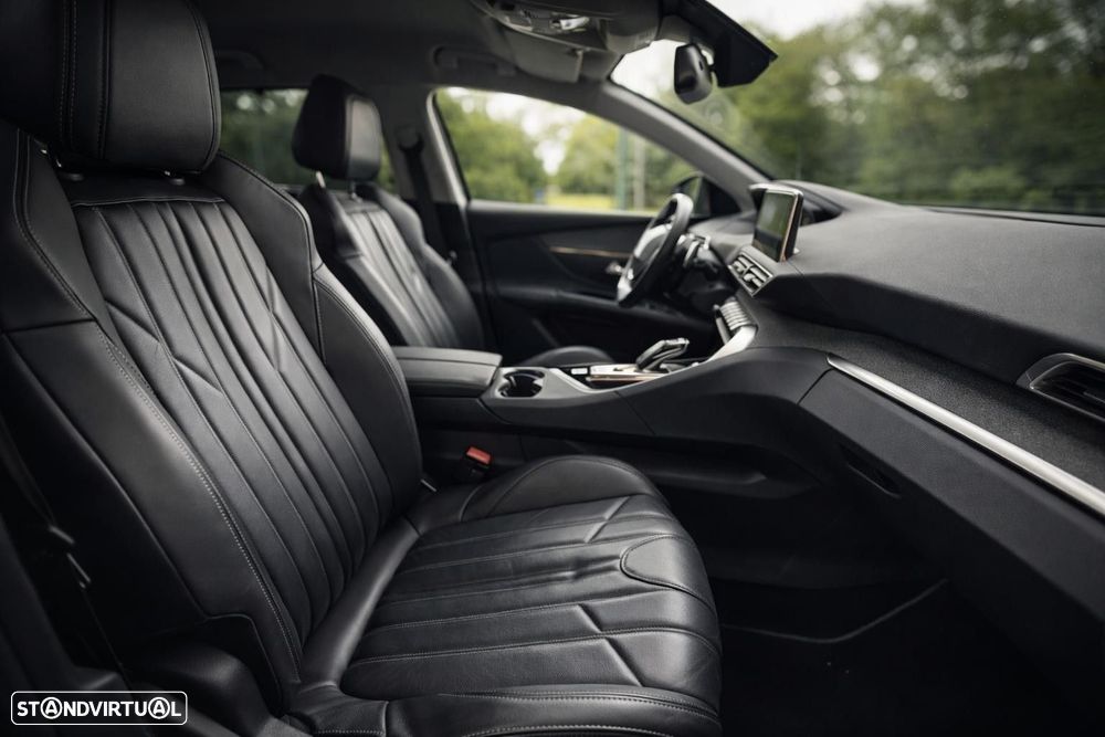 Peugeot 5008 1.5 BlueHDi Allure Pack EAT8 - 29