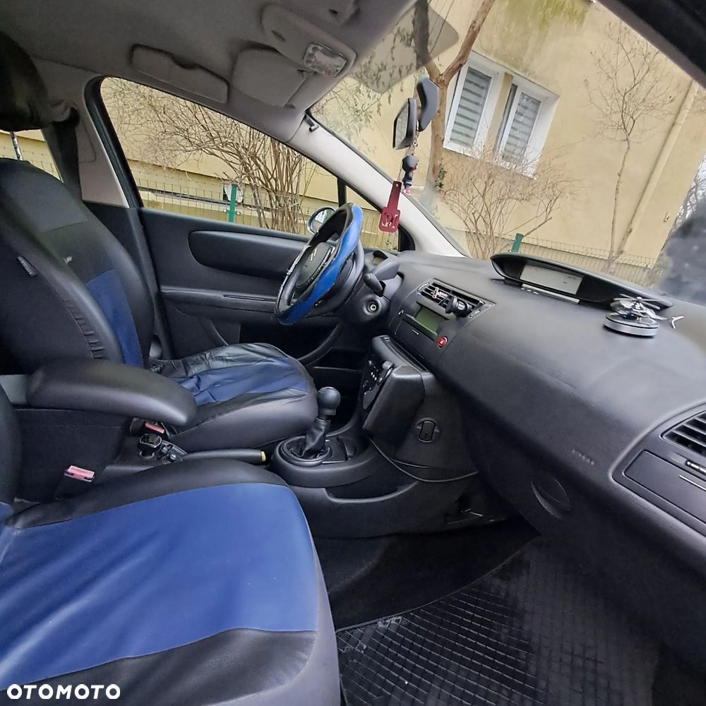 Citroën C4 1.6 HDi SX - 9