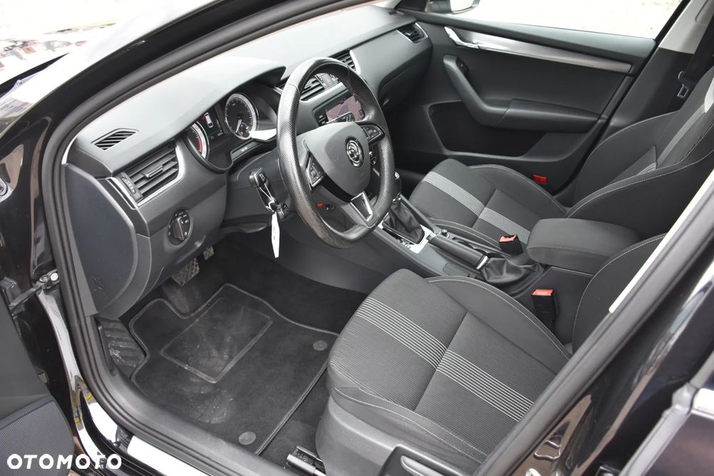 Skoda Octavia 2.0 TDI DSG Ambition - 12