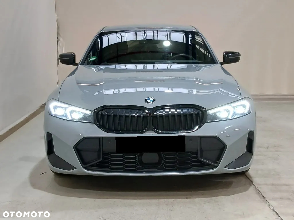 BMW Seria 3 320d Touring xDrive M Sport - 2