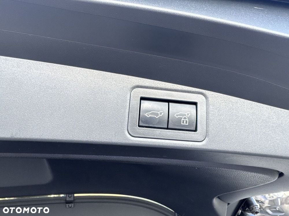 Toyota Corolla 2.0 Hybrid Style - 20