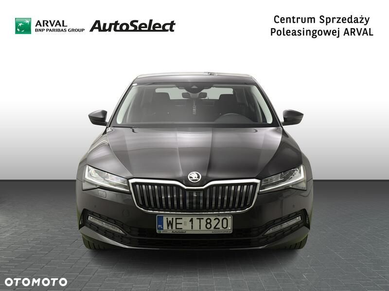 Skoda Superb 2.0 TDI SCR Ambition - 9