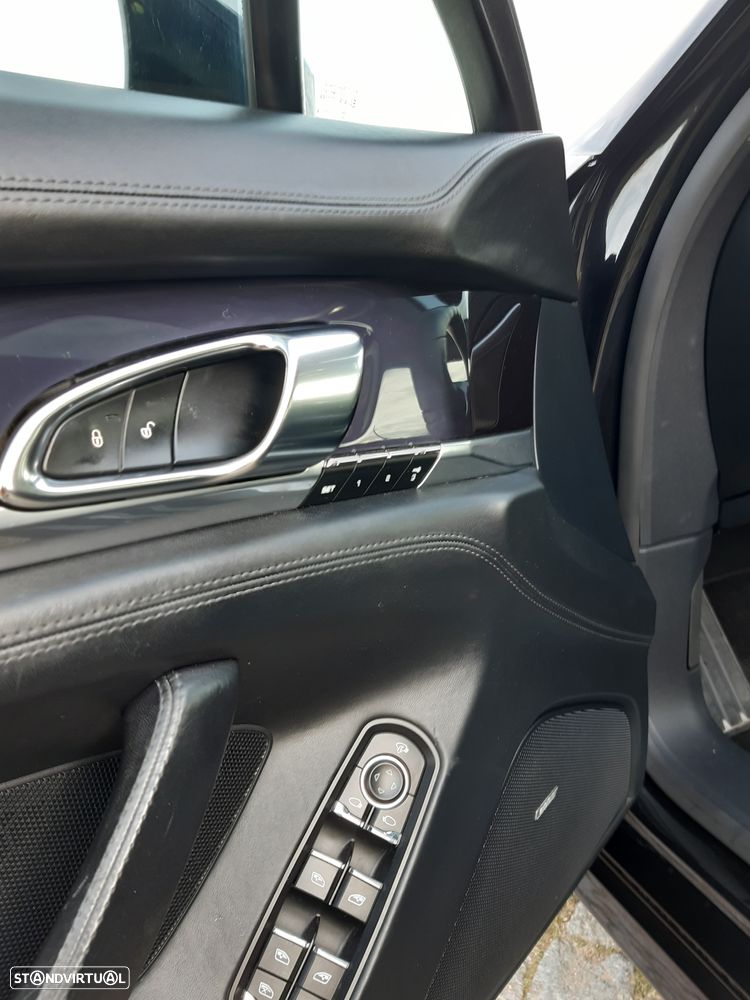 Porsche Panamera S E-Hybrid - 15