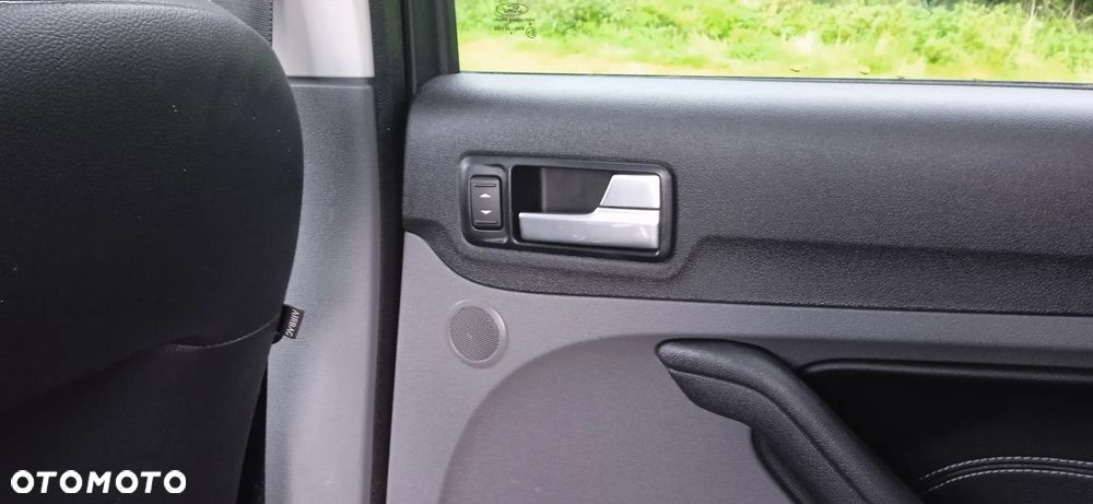 Ford Focus 1.8 FF Ghia - 19