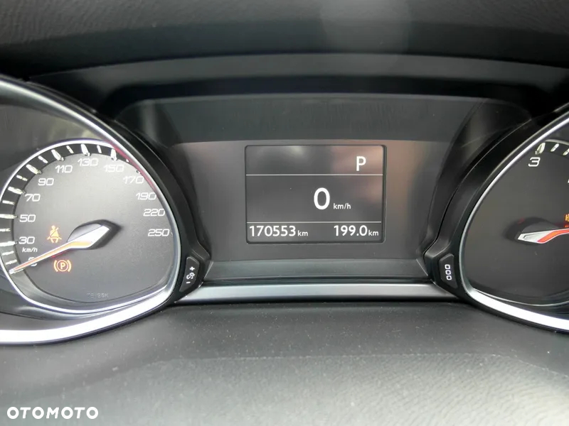 Peugeot 308 BlueHDi FAP 150 Stop&Start Automatik Allure - 27
