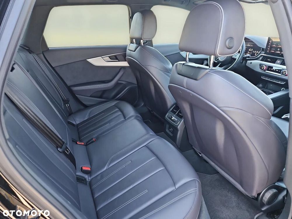 Audi A4 Allroad - 12