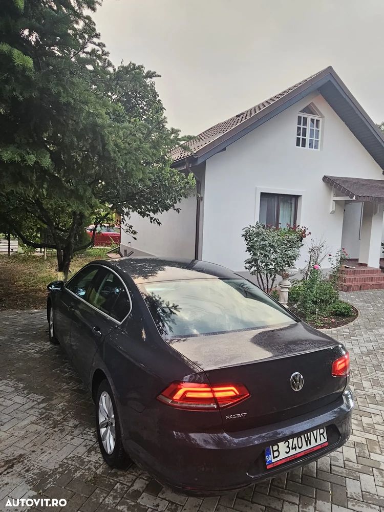 Volkswagen Passat 2.0 TDI DSG Comfortline - 4