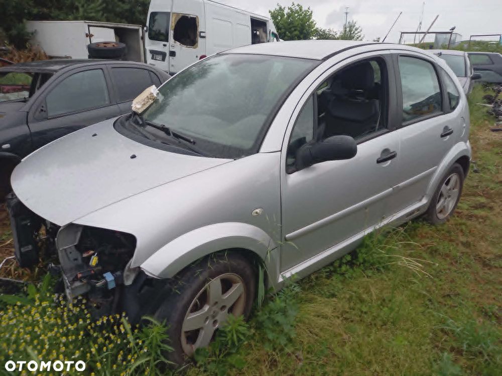 części do Citroen C3 1.6 hdi 5 - drzwi EZRC fotele maska silnik skrzynia fotele klapa - 2