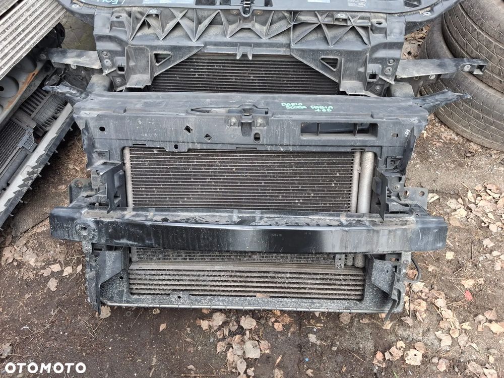 Pas przód chłodnice SKODA FABIA II  1.6 TDI   6R0820411H  OE - 1