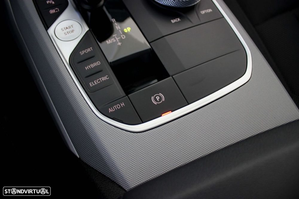 BMW 330 e Corporate Edition Auto - 45