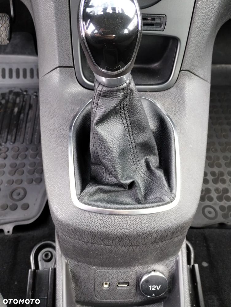 Ford Fiesta 1.4 Gold X - 26