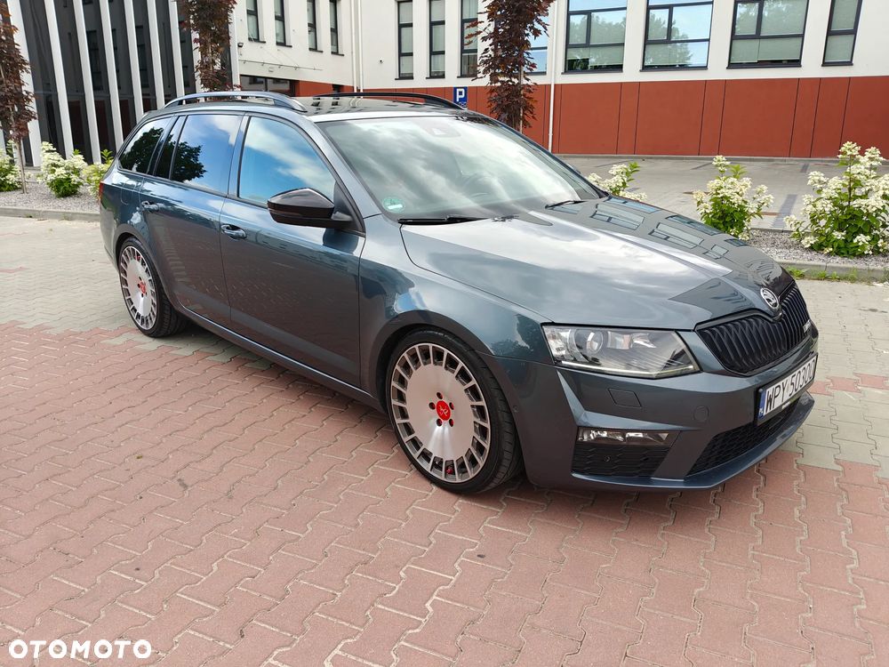Skoda Octavia 2.0 TDI RS DSG - 6