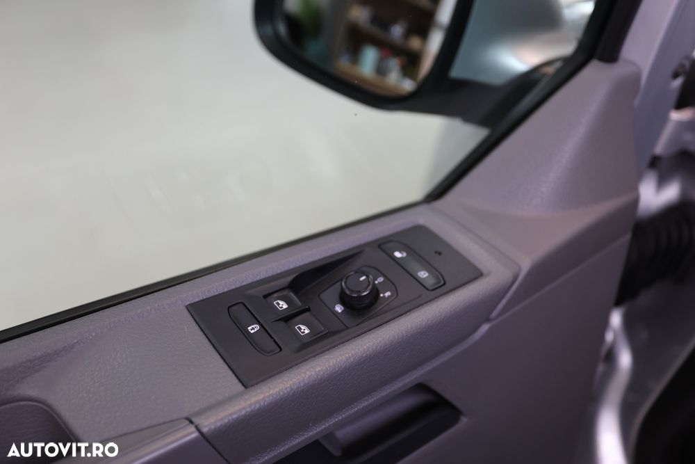 Volkswagen Caravelle T6.1 2.0 TDI 110 kW KR Comfortline - 17