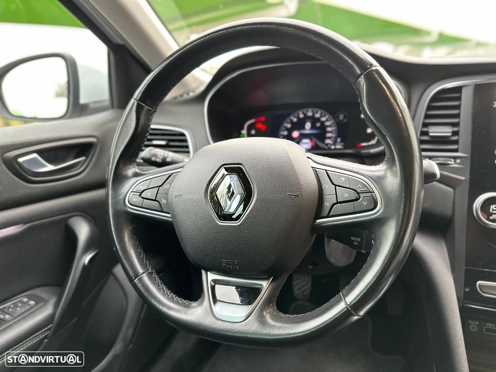 Renault Mégane Sport Tourer - 15