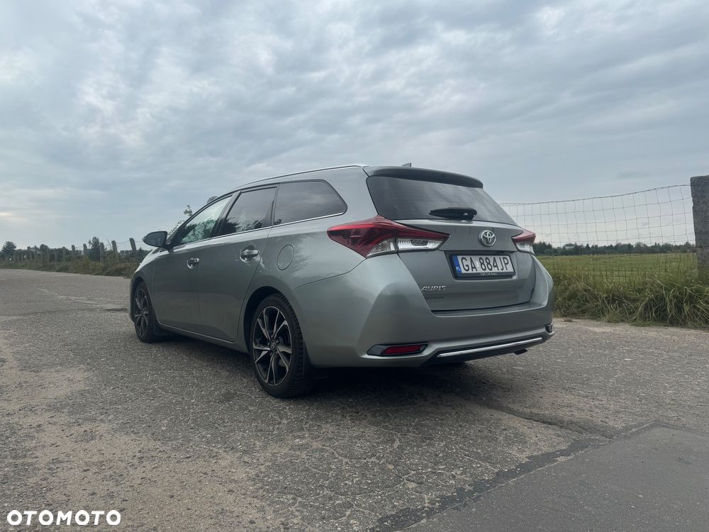 Toyota Auris 1.6 D-4D Premium - 7