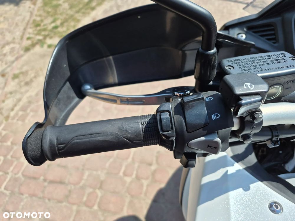 Honda VFR - 18
