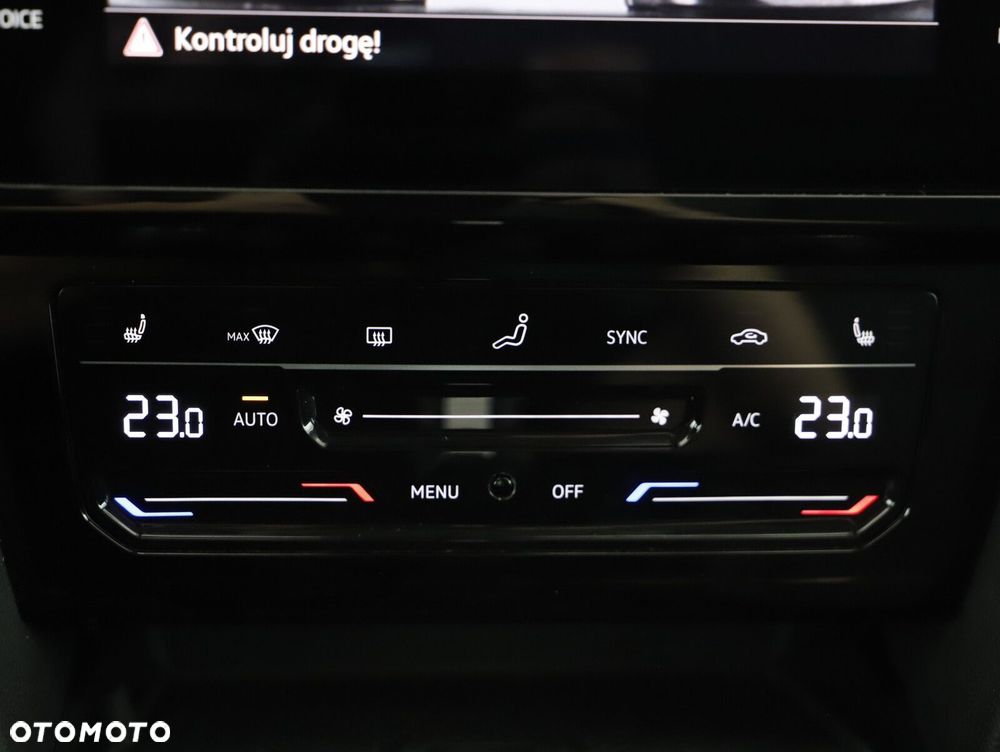 Volkswagen Passat - 16