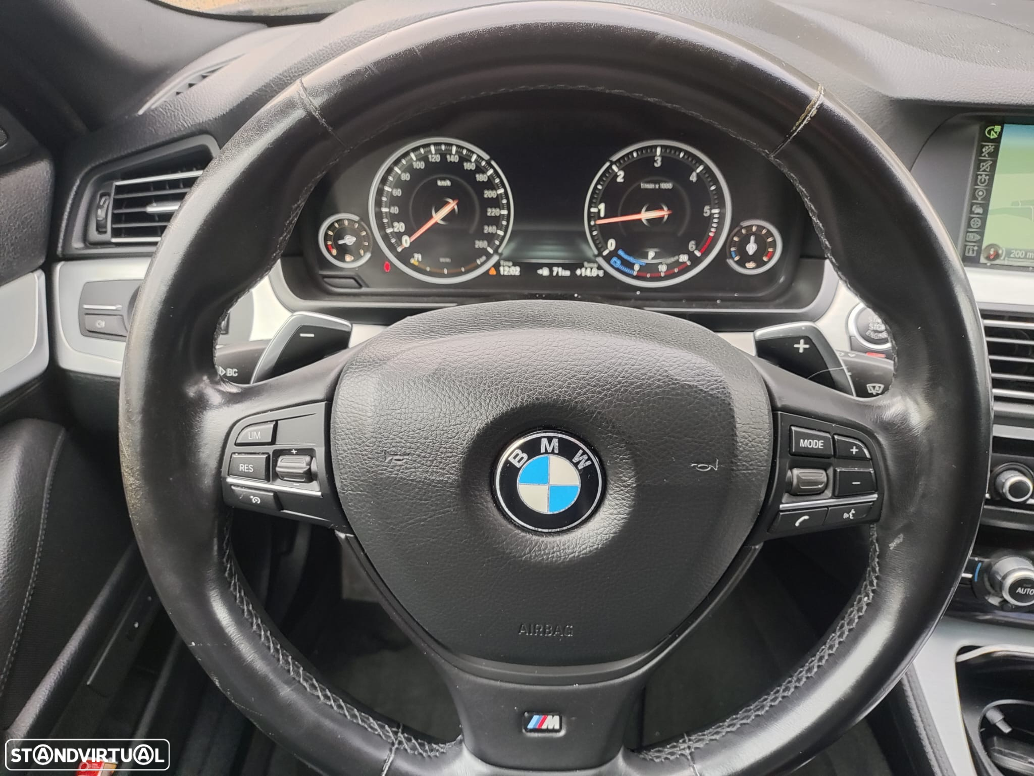 BMW M550d xDrive Auto - 32