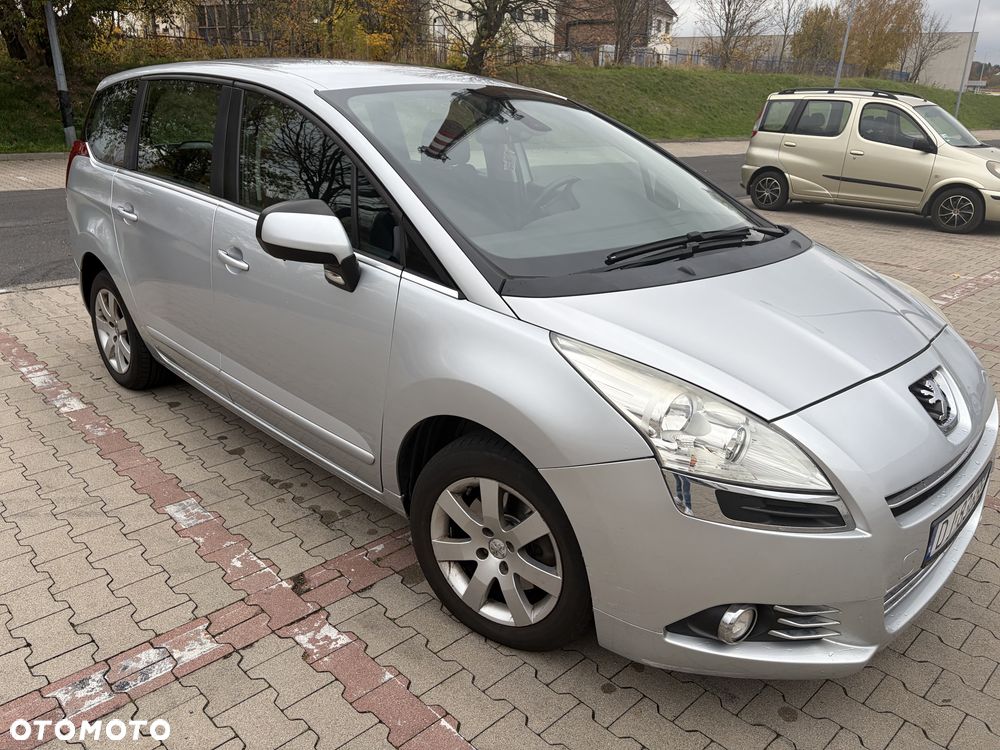 Peugeot 5008 - 4