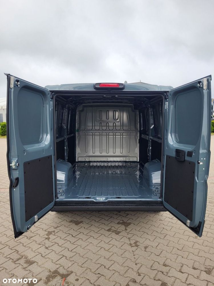 Opel movano Movano Furgon L2H1 2.2 Diesel 140KM MT6 Euro 6E DMC 3.3t 10m3 - 16