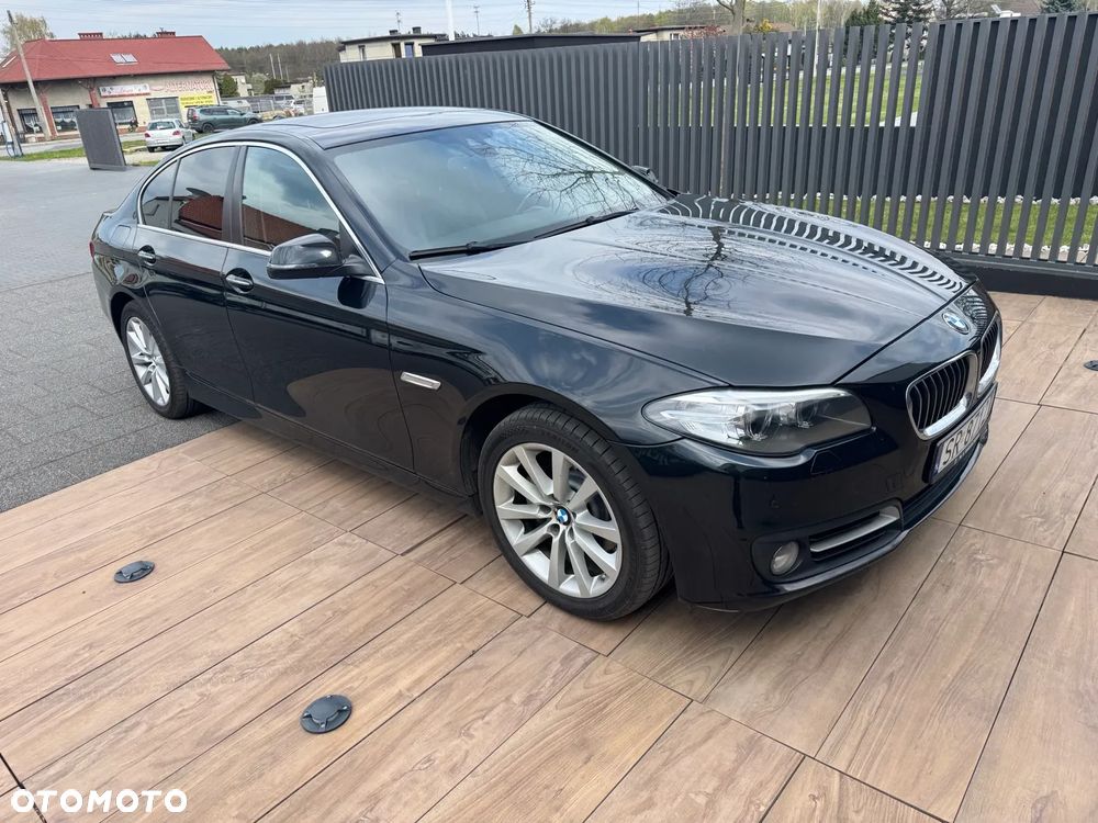 BMW Seria 5 520d xDrive Luxury Line - 1