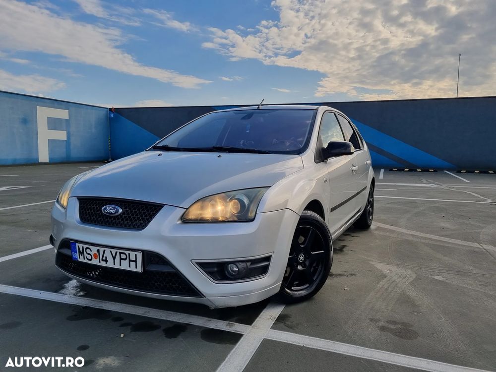 Ford Focus - 1