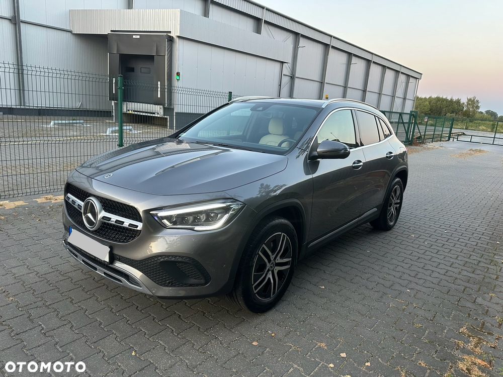 Mercedes-Benz GLA 200 Business Edition - 5