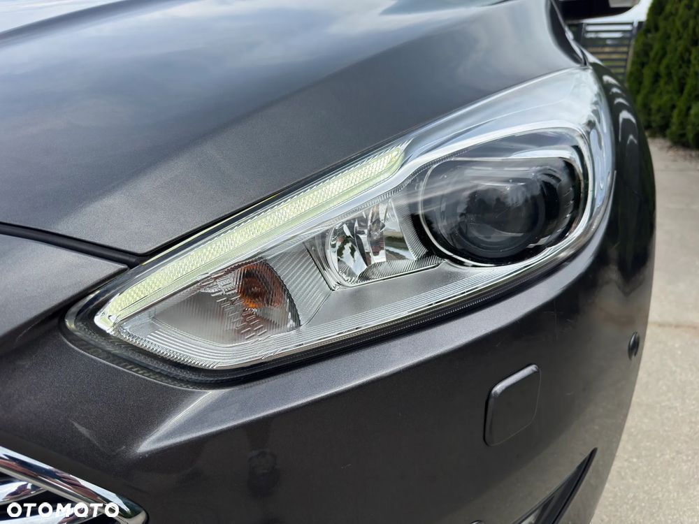 Ford Focus 1.0 EcoBoost Titanium - 28