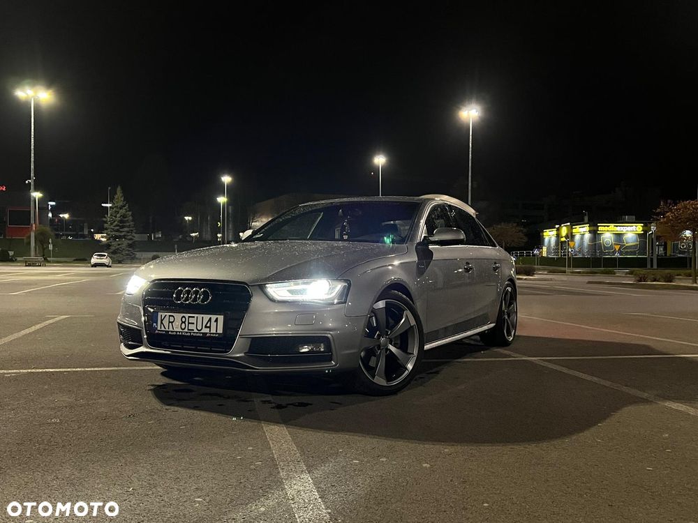 Audi A4 Limousine - 1