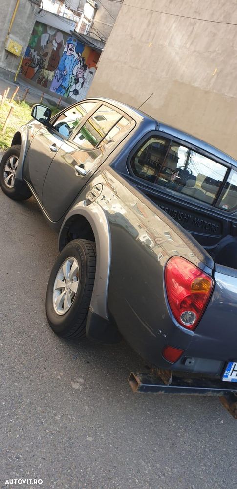 Mitsubishi L200 Double Cab 2.5 M/T Intense A89 - 3