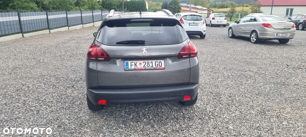 Peugeot 2008 1.6 e-HDi Allure S&S - 17